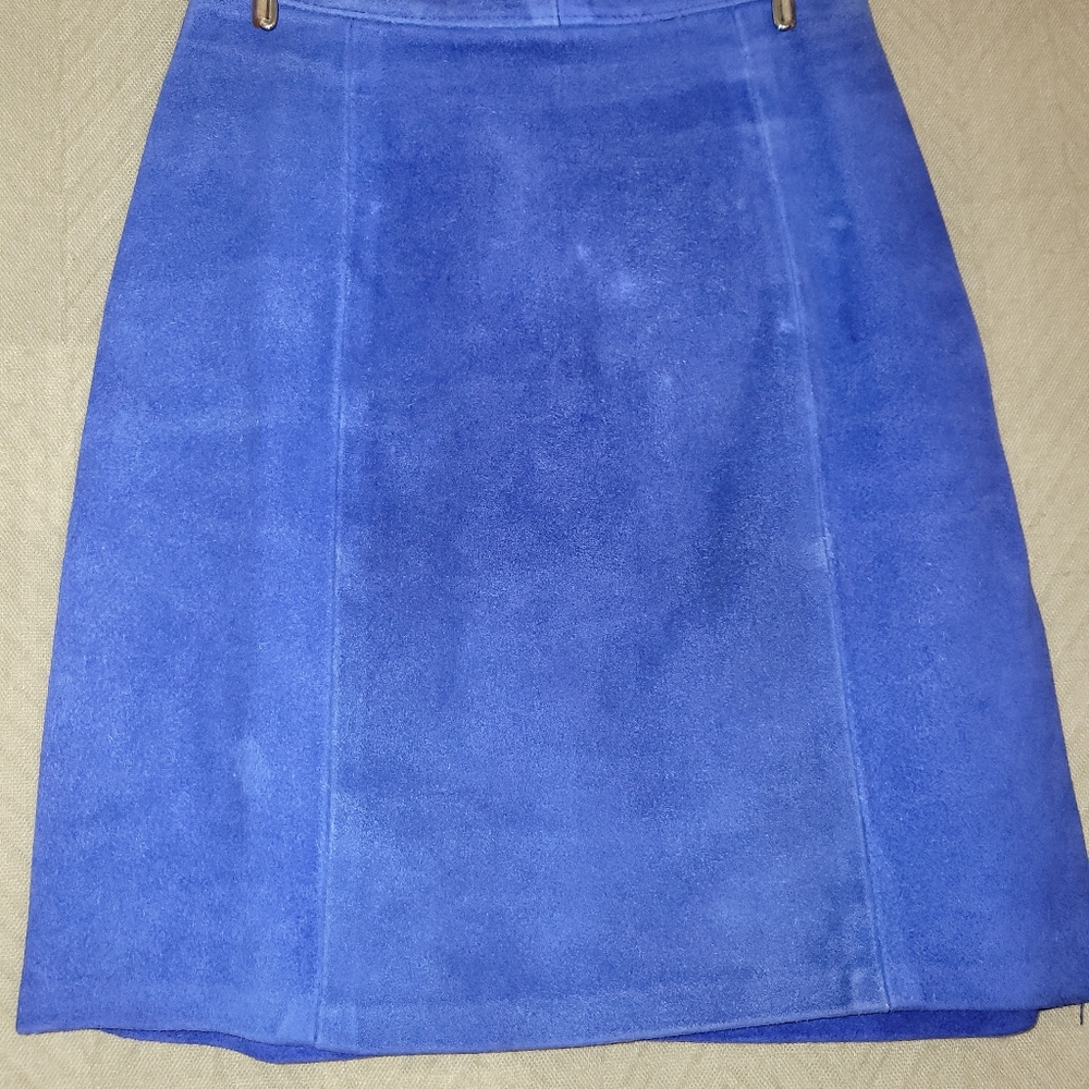 Suede skirt